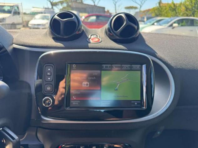 SMART ForTwo 1.0cc 71cv AUTOMATICA CRUISE CONTROL NAVIG. rif. 24097808 - Foto 9