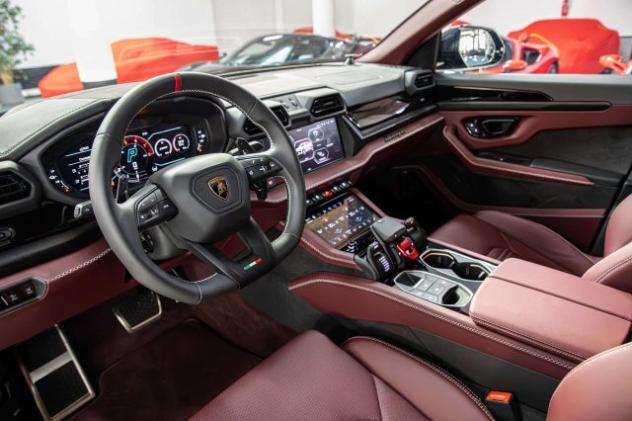 LAMBORGHINI Urus SE|AKRAPOVIC|BANG&OLUFSEN|TETTO|360°VIEW|REMOTE PA rif. 24232653 - Foto 10