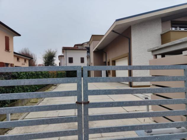 Villa di 300 m² con 4 locali e box auto doppio in vendita a Fabbrico - Foto 4