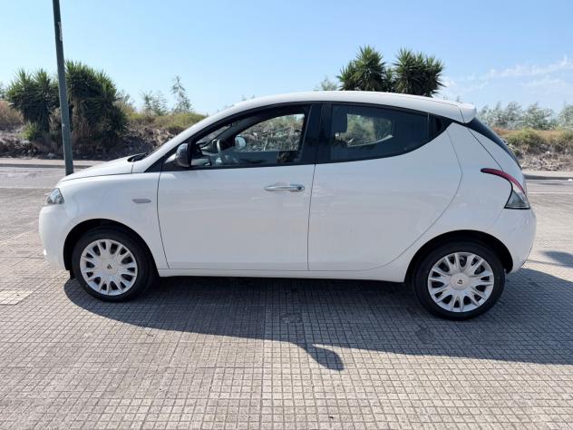 Lancia Ypsilon 1.0 FireFly 5 porte S&S Hybrid Gold - Foto 8