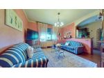 APPARTAMENTO INDIPENDENTE di 5 vani e di 185 mq (VEDELAGO) rif. DG372