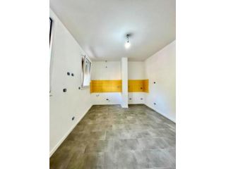 Appartamento di 70 m² con 2 locali in affitto a Nave
