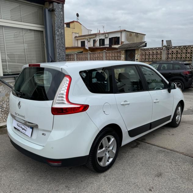 Renault Scenic Scic 7 POSTI 1.5 dCi 110CV Dynamique - Foto 4