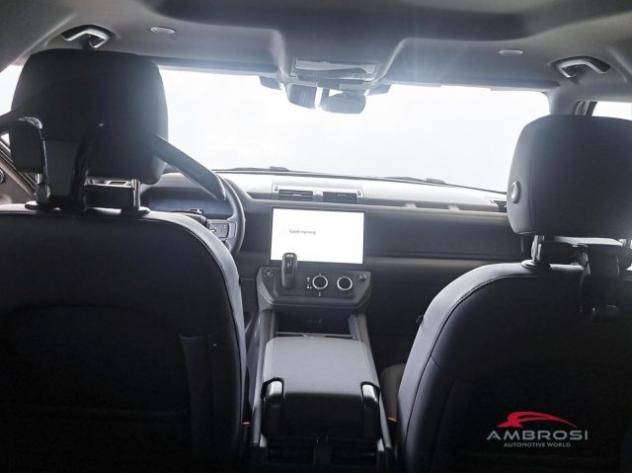 LAND ROVER Defender AWD 5DR SWB X-Dynamic SE 200PS Auto rif. 23734768 - Foto 10