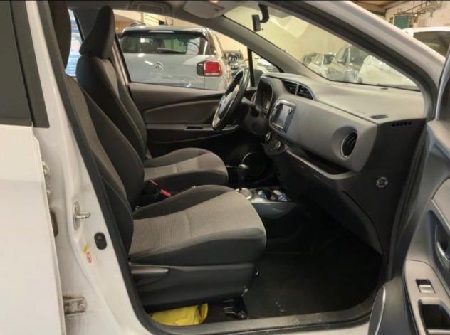 Toyota Yaris 1.5 Hybrid 5 porte Lounge - Foto 7