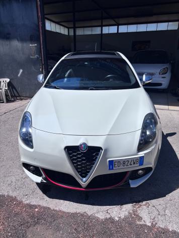 Alfa Romeo Giulietta 1750 TBi Quadrifoglio Verde