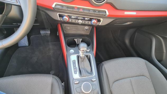 Audi Q2 30 TFSI S tronic Business Design - Foto 9