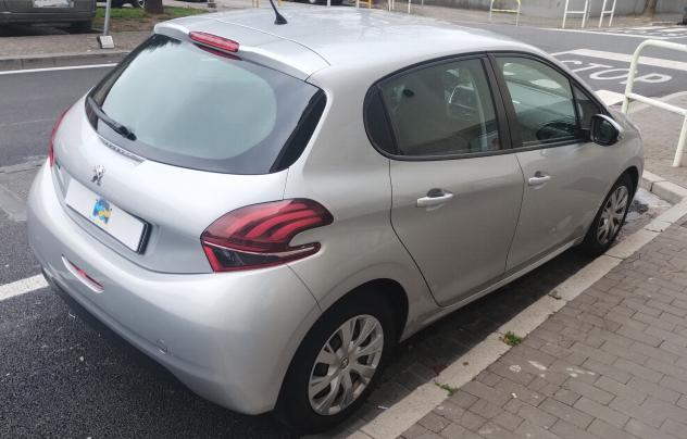 Peugeot 208 BlueHDi 75 5 porte Allure - Foto 10