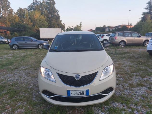 Lancia Ypsilon 1.2 69 CV 5 porte Platinum - Foto 3