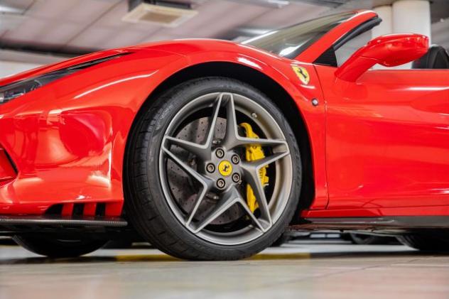FERRARI F8 Spider LIFT|CARBON+LEDS|HI-FI PREMIUM|AFS|ELECTRI rif. 23912544 - Foto 8