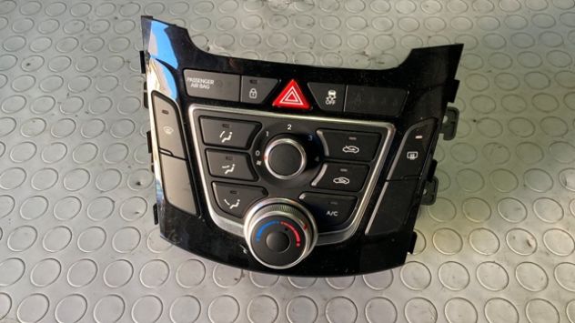 Comandi climatizzatore Hyundai I30 del 2012 (97250-A6040GU)