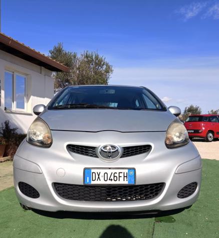 Toyota Aygo 1.0 12V VVT-i 5 porte 2009 - NEOPATENTATI - Foto 2