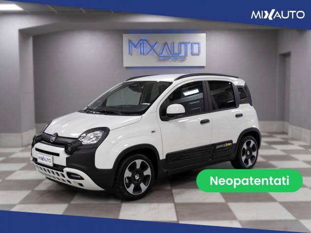 Fiat Panda Pandina Cross 1.0 Firefly Hybrid S&S 70CV