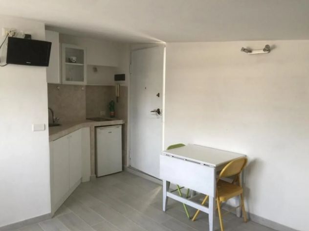 SAN LORENZO MONOLOCALE AMPIO - Foto 5