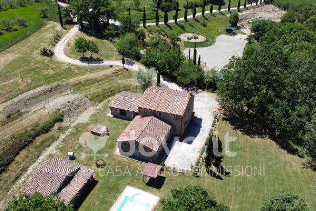 Rustico / Casale di 450 m² con più di 5 locali in vendita a Pienza - Foto 4
