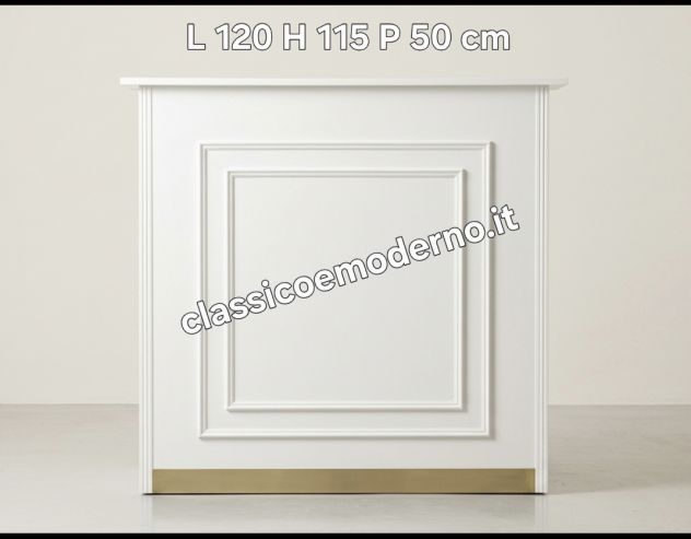Bancone reception doppia cornice boiserie con striscia oro e cassetto con spediz