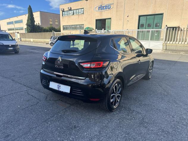 Renault Clio Clio 1.5 blue dci Moschino 90 cv - Foto 6