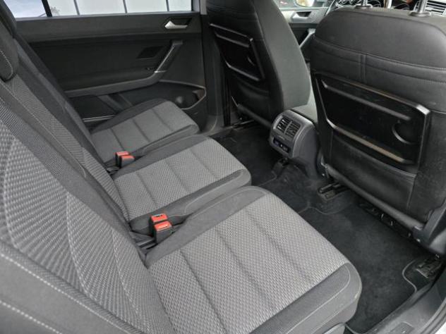 VOLKSWAGEN Touran 2.0 TDI 150 CV SCR DSG BlueMotion Tech rif. 23343998 - Foto 10