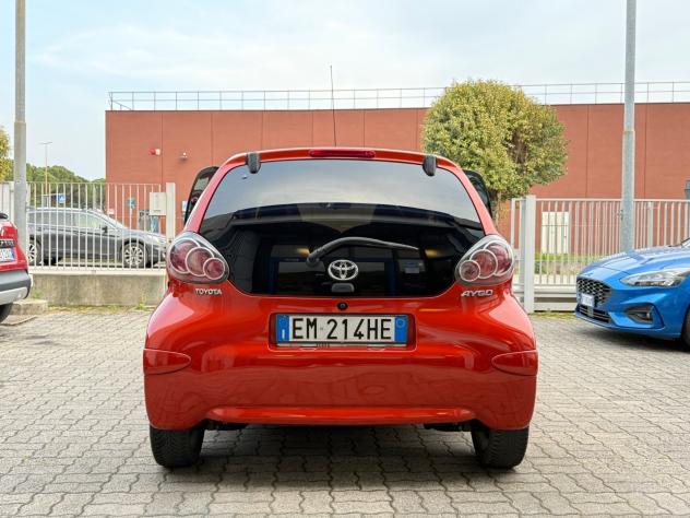 Toyota Aygo 1.0 12V VVT-i 5 porte Tobasco - Foto 4