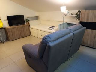 Monolocale arredato comodo stazione Villapizzone
