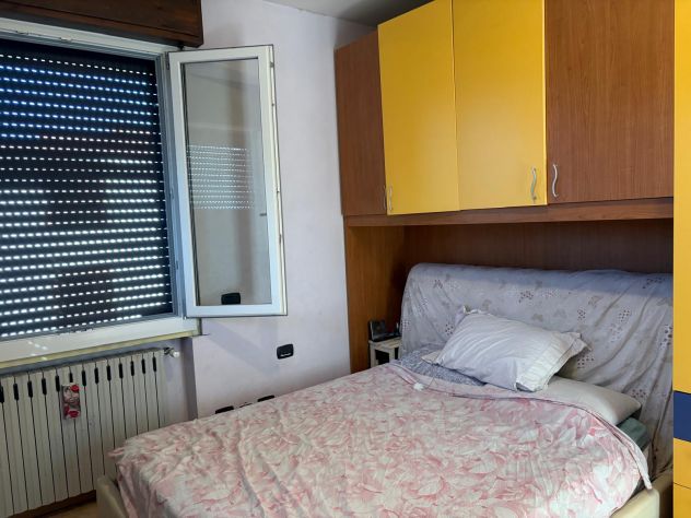 4 LOCALI IN VILLA BIFAMIGLIARE CON 300 MQ DI GIARDINO - Foto 2