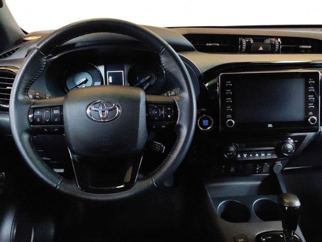 Toyota Hilux Hilux 2.4 D A/T 4WD 4 porte Invincible + CHIUSURA CASSONE SCORREVOLE - Foto 9