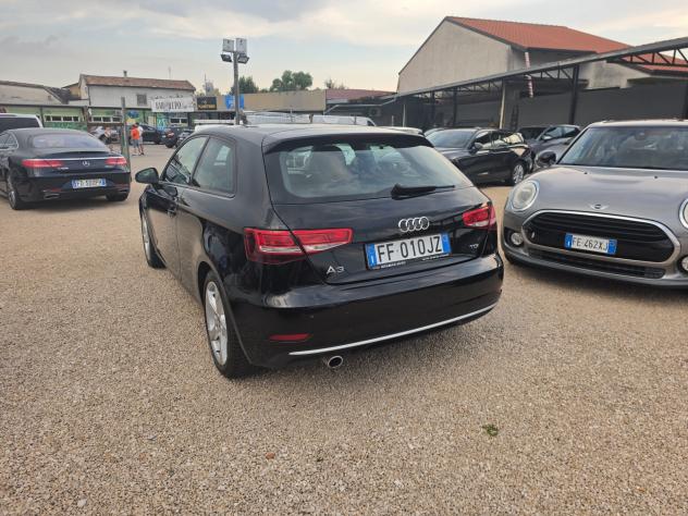 Audi A3 1.6 TDI S tronic Business neopatentati automatico - Foto 3
