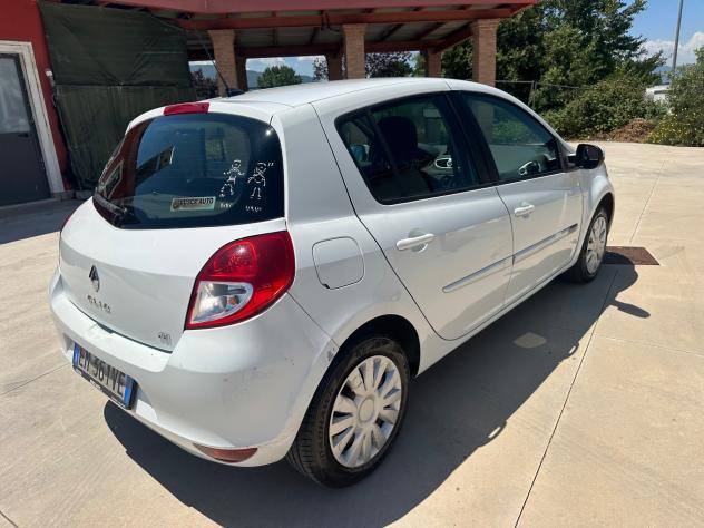 Renault Clio 1.5 dCi 75CV - Foto 5