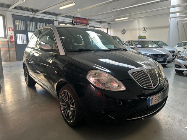 Lancia Ypsilon 1.2 Platino - Foto 2