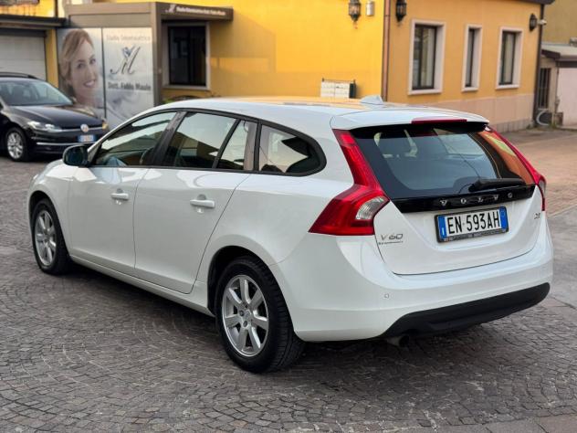 Volvo V60 D3 Kinetic - Foto 4