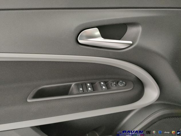 Jeep Avenger 1.2T Hybrid eDCT 110cv Longitude - Foto 9