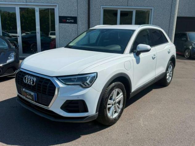 Audi Q3 45 HYBRID PLUG-IN 1.4 tfsi e Business s-tronic