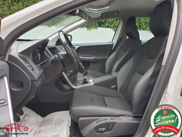 VOLVO XC60 D4 AWD Momentum rif. 20084239 - Foto 9