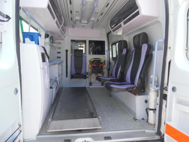 Peugeot Boxer 335 2.0 BlueHDi AMBULANZA - Foto 7