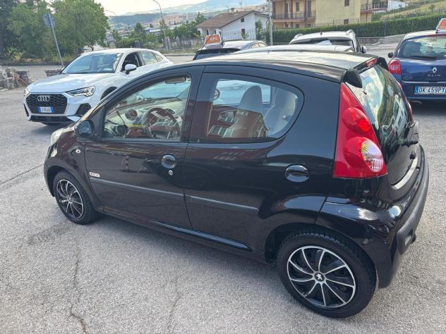 Peugeot 107 1.0 68CV 5p. Sweet Years - Foto 4