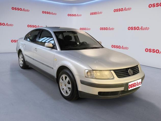 Volkswagen Passat 1.8 BENZINA 150 HP COME STA E GIACE COMMERCIANTI - Foto 2