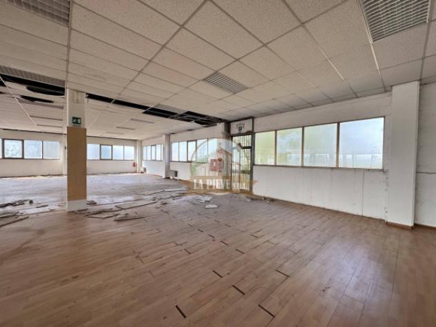 Immobile di 1600 m² con 3 locali in affitto a Tortona - Foto 13