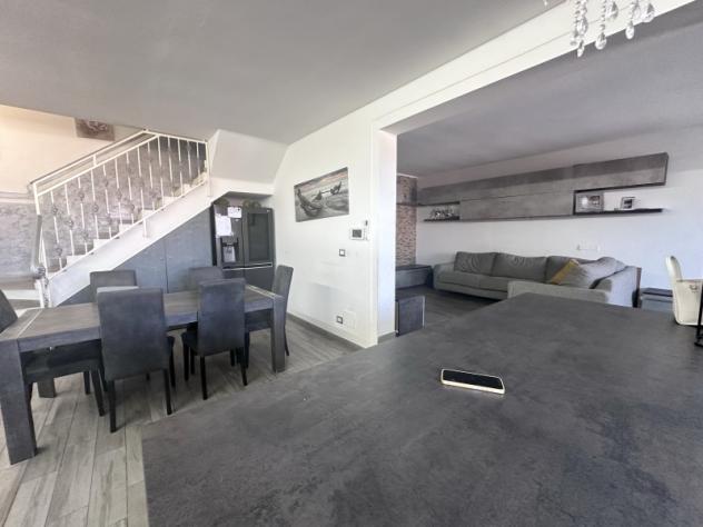 Filare vendesi terratetto con ingresso indipendente corredato di corte esclusiva e terrazzo vista mare! - Foto 6