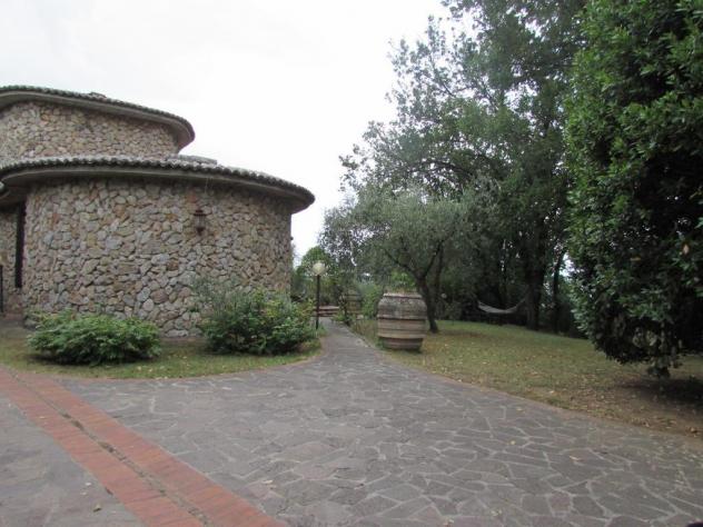 SOVICILLE. Bellissimi villa unifamiliare, panoramica e dominante. - Foto 3