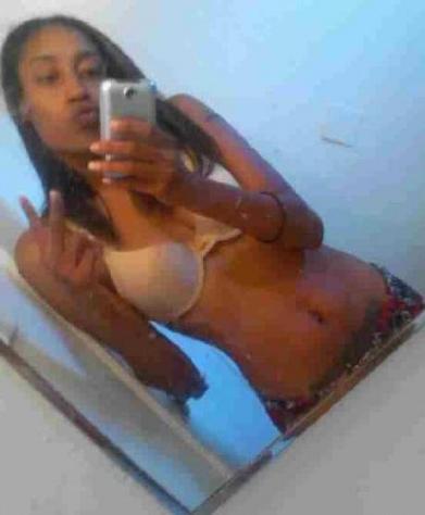 princesslisa: alta 165cm, 59kg, cerco uomo vicino Tel: