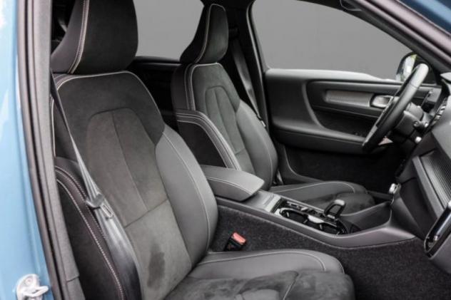 VOLVO XC40 B3 automatico Plus Dark rif. 24049482 - Foto 4