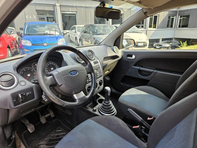 Ford Fiesta Fiesta 3p 1.2 Ghia - Foto 6