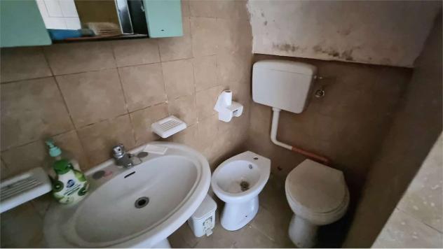 V004004 - TORNA ACQUISTABILE 88,39 % DELLA PROPRIETA' VENDESI AD 1 € - Foto 6