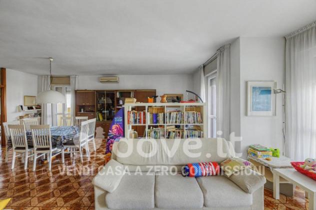 Appartamento di 210 m² con 5 locali e box auto doppio in vendita a Novara - Foto 4
