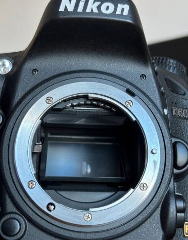 Nikon D600 FX con obiettivo 50mm 1.8. Come nuova! - Foto 3