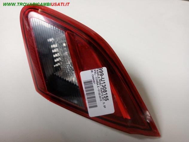 FANALE POST. PARTE INT. D. 5P 999-U1308155 Parti elettriche  Fanaleria  Fanali  Fanale post. dx. OPEL - CORSA E - 01-02-2015 -