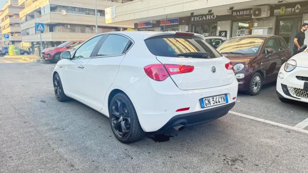 Alfa Romeo Giulietta 1.4 Turbo 120 CV DistinctiveLED PDC BLUETOOTH CERCHI 18 ALCANTARA SEDILI RISCALDATI - Foto 4