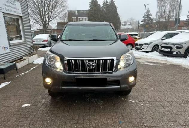TOYOTA Land Cruiser 3.0 D4-D 5 porte rif. 23613541 - Foto 2