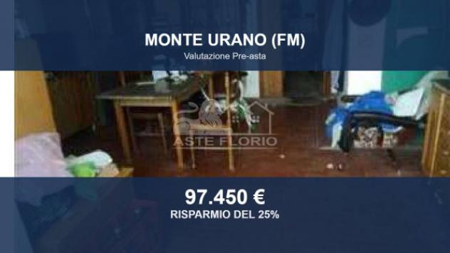 Immobile in asta di 245 m², box auto in vendita a Monte Urano