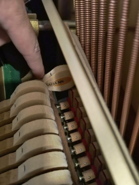 Pianoforte Yamaha U3 seminuovo modello U30 con trasporto e panca - Foto 2